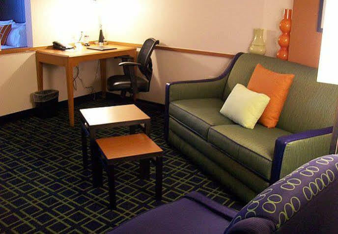 Fairfield Inn And Suites By Marriott Strasburg Shenandoah Valley Eksteriør billede